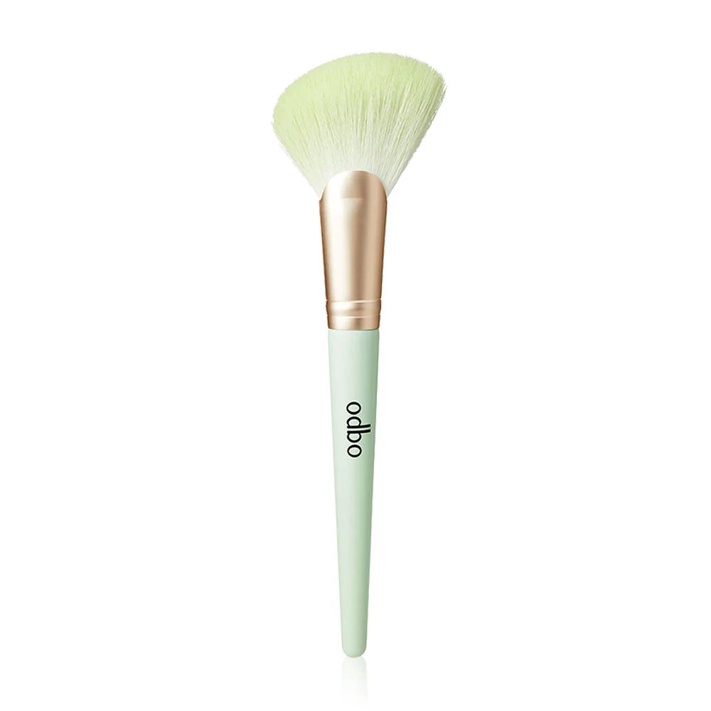 ODBO Angled Shading Brush - Soft Bristles for Contouring and Blending