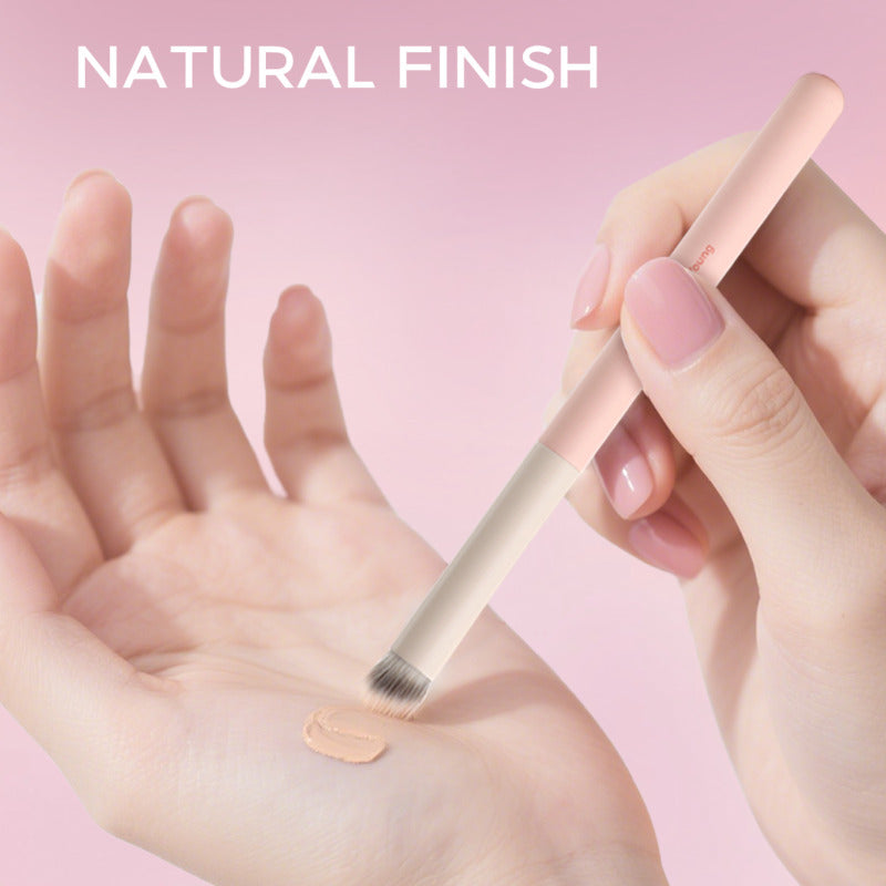 Oni Mini Multifunctional Concealer Brush