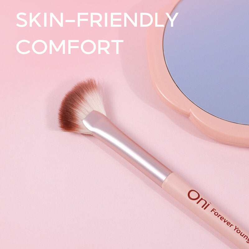 Oni Highlighting Fan Brush