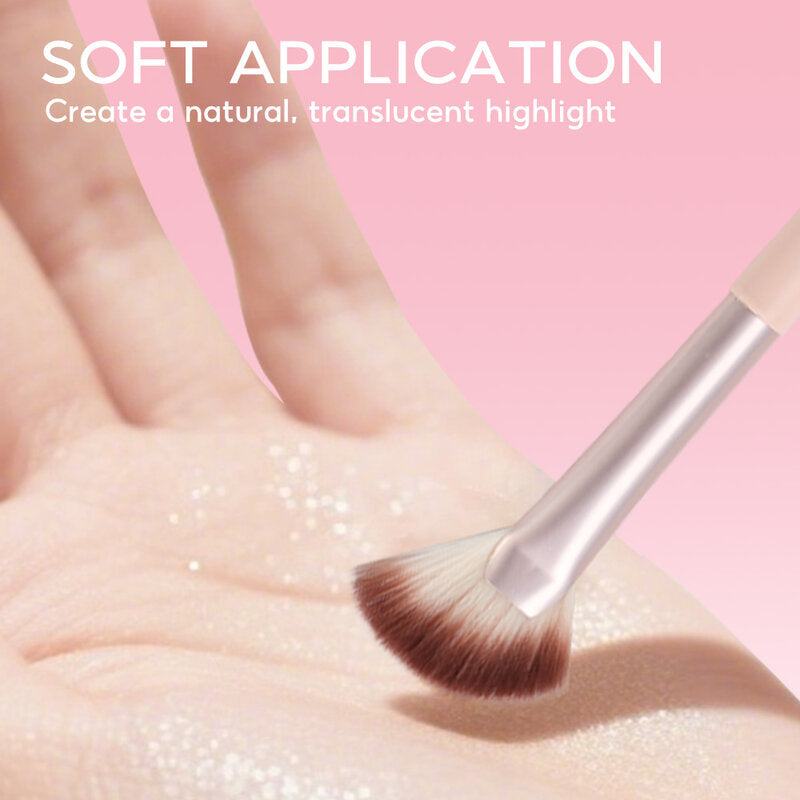 Oni Highlighting Fan Brush