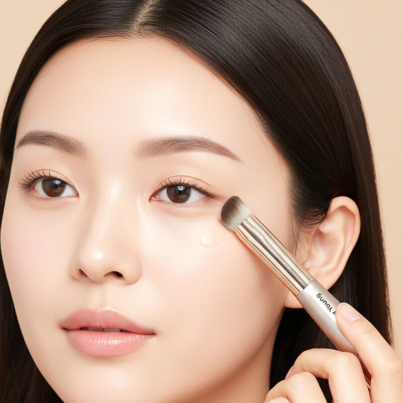 Oni Dual-Ended Foundation & Concealer Brush