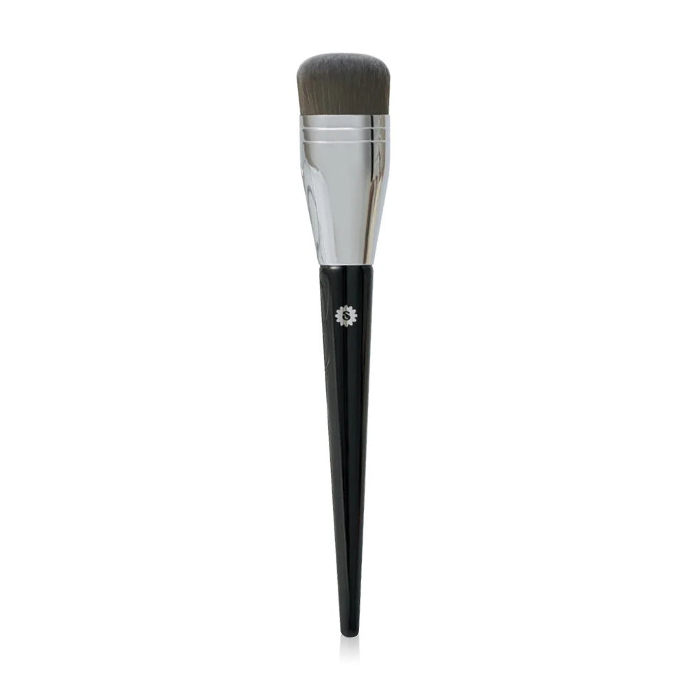 SUPERMOM Foundation Brush 1pc - #104