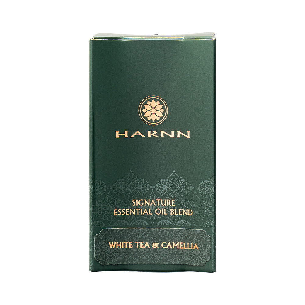 Harnn Signature Essential Oil Blend - White Tea & Camellia 35 ml.