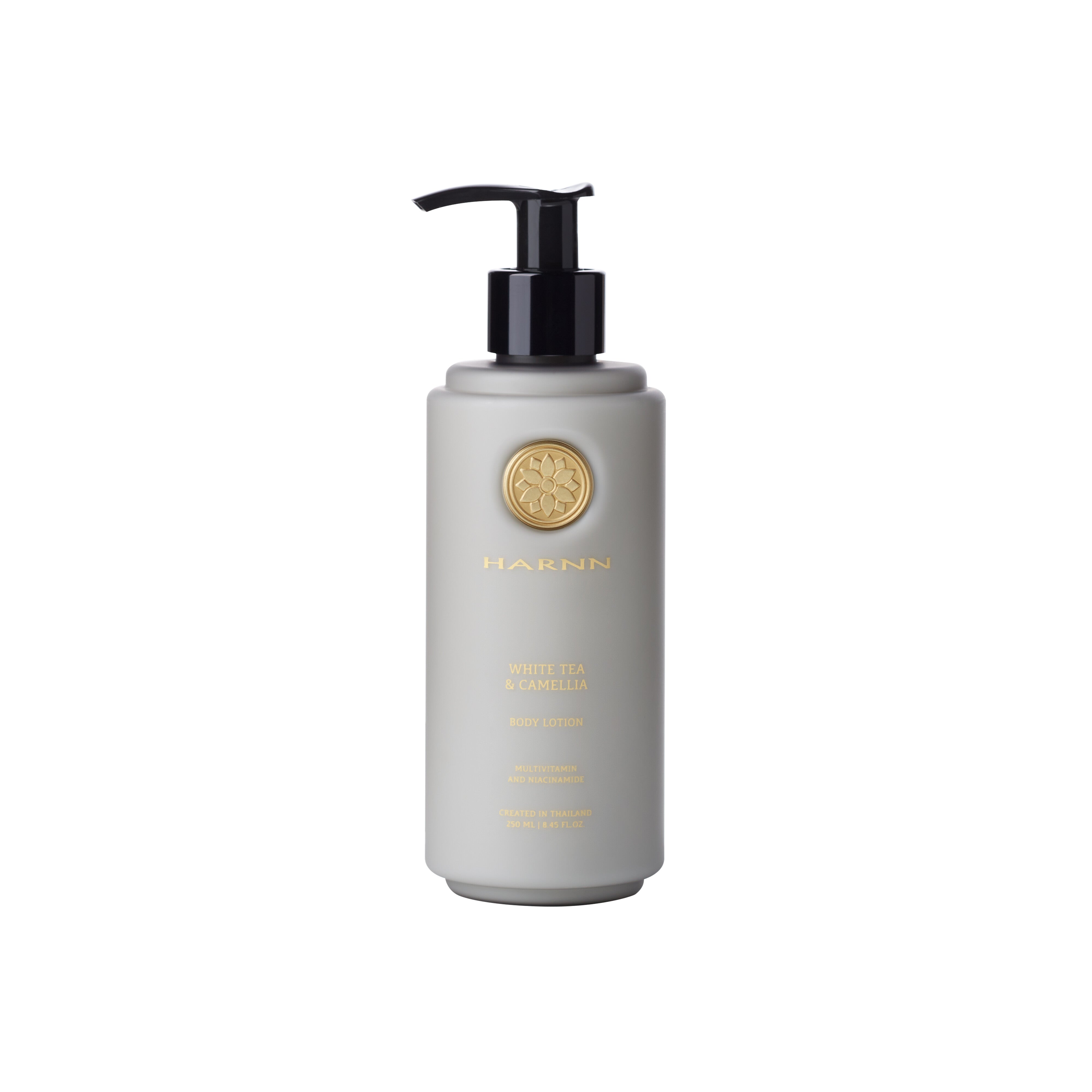 Harnn Body Lotion - White Tea & Camellia 250 ml.