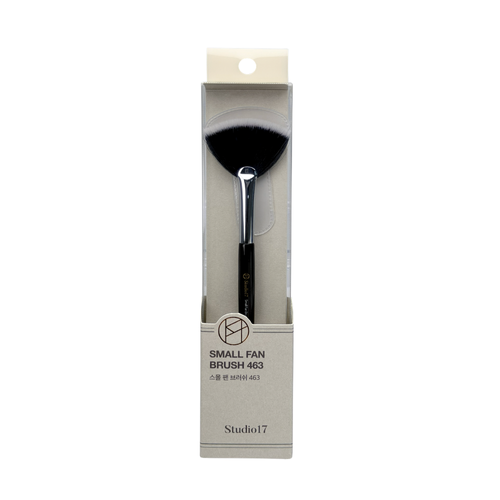 STUDIO17 Small Fan Brush 463 1pc