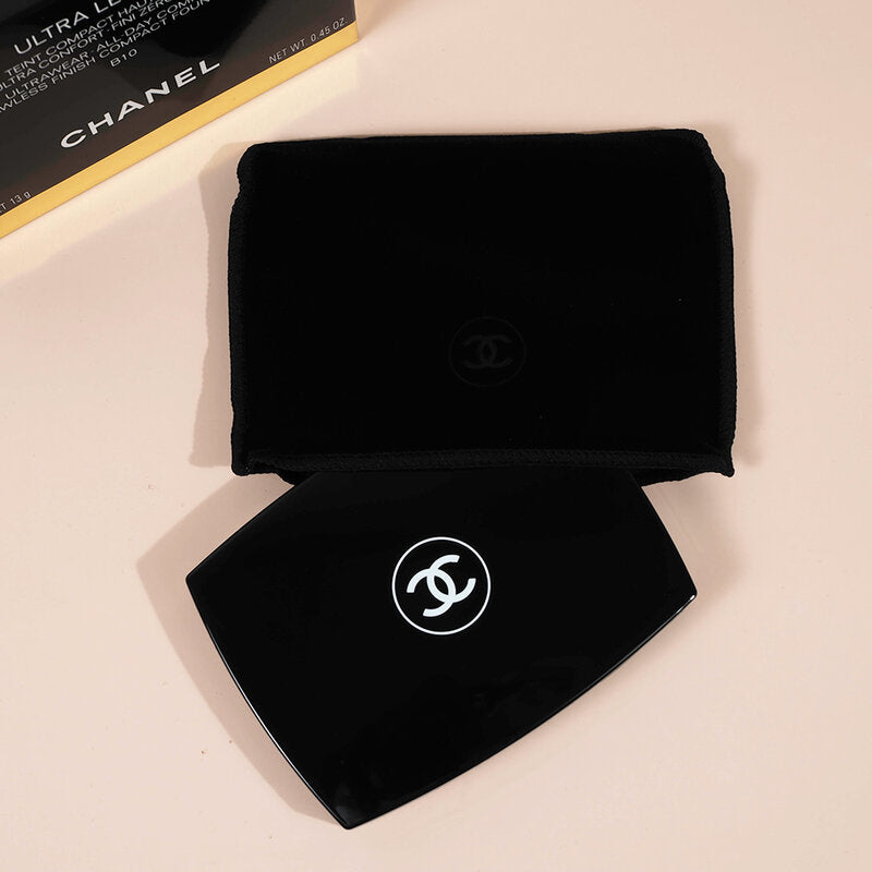 Chanel Le Teint Ultra Tenue Ultrawear Flawless Compact Foundation Matte SPF 15 13g #B10