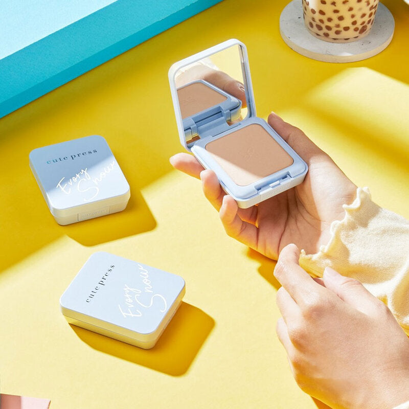 Cute Press Evory Snow Whitening & Oil Control Foundation Powder SPF30/PA++ #N2