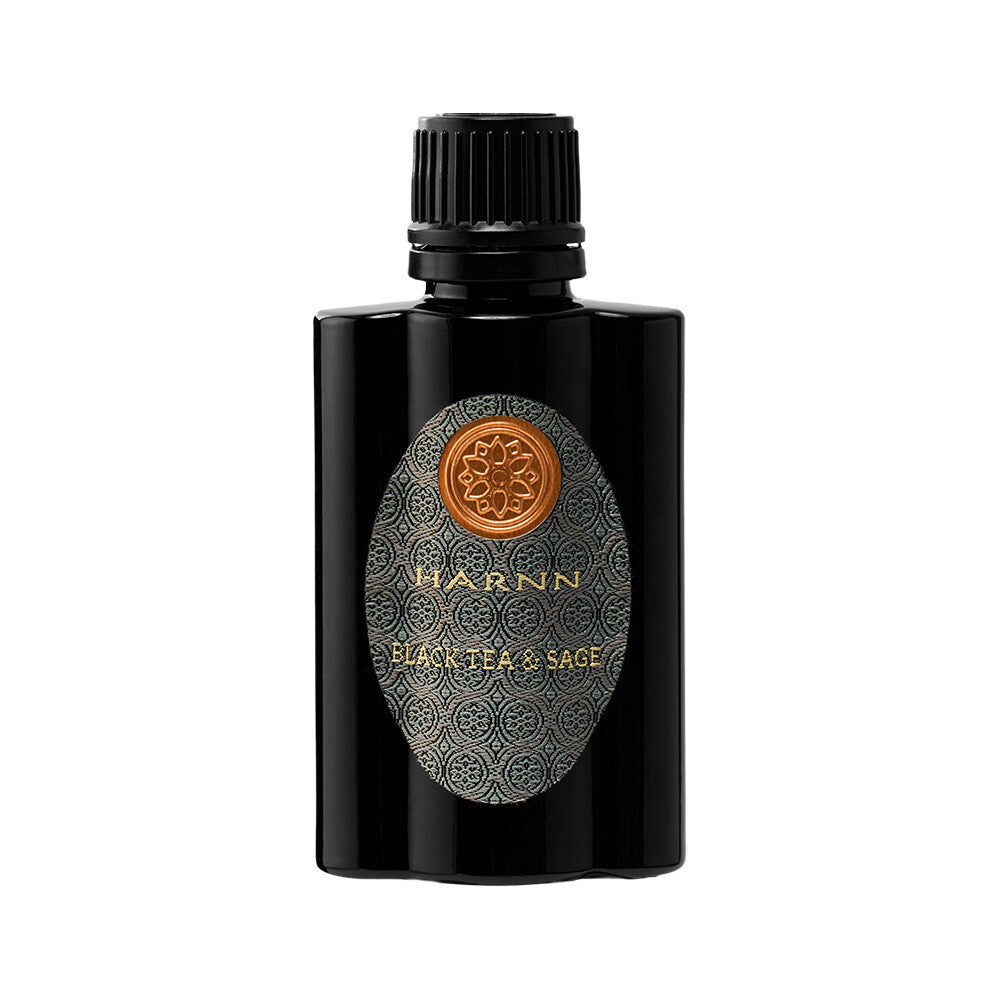 Harnn Signature Essential Oil Blend - Black Tea & Sage 35 ml.