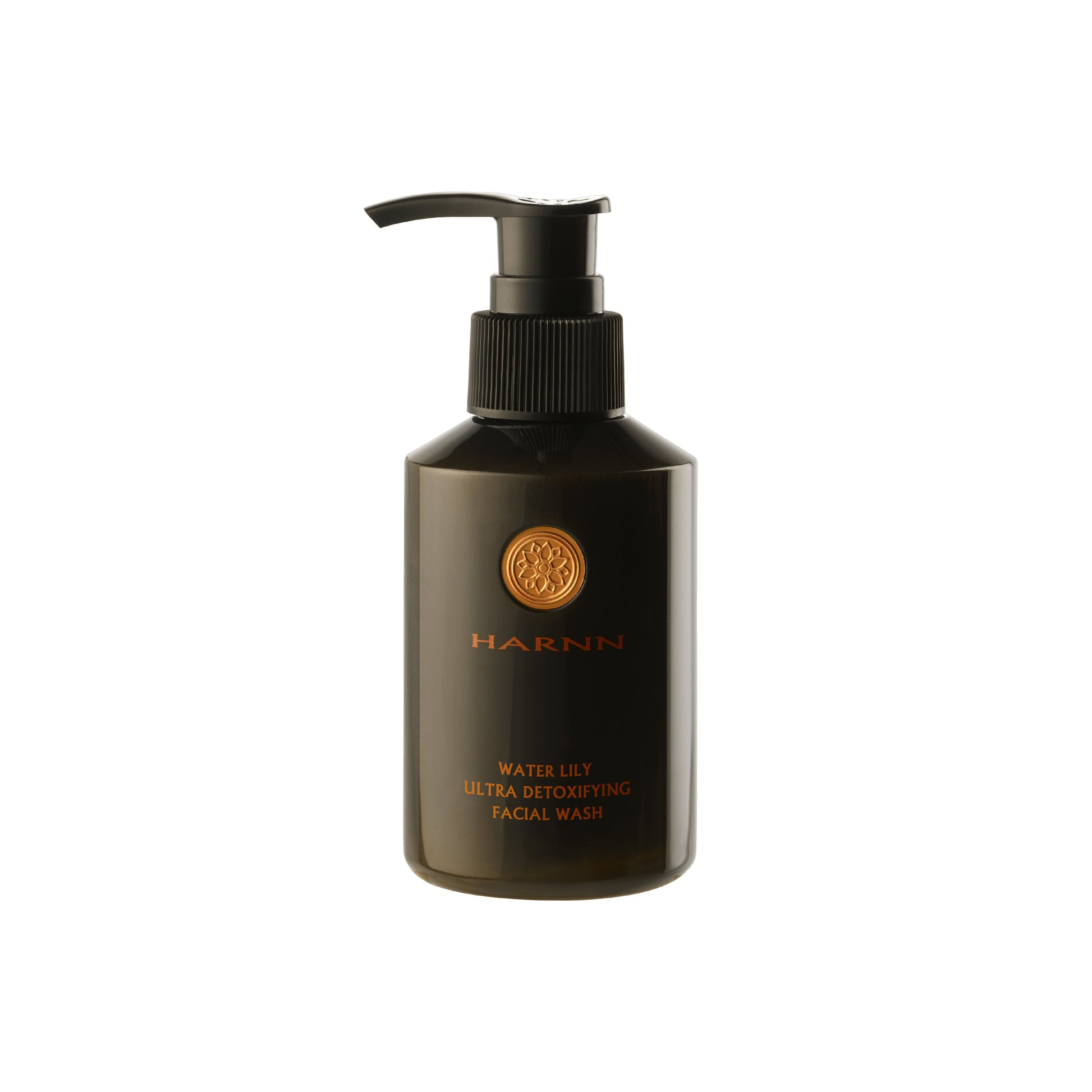 Harnn Water Lily Ultra Detoxifying Facial Wash 135 ml.
