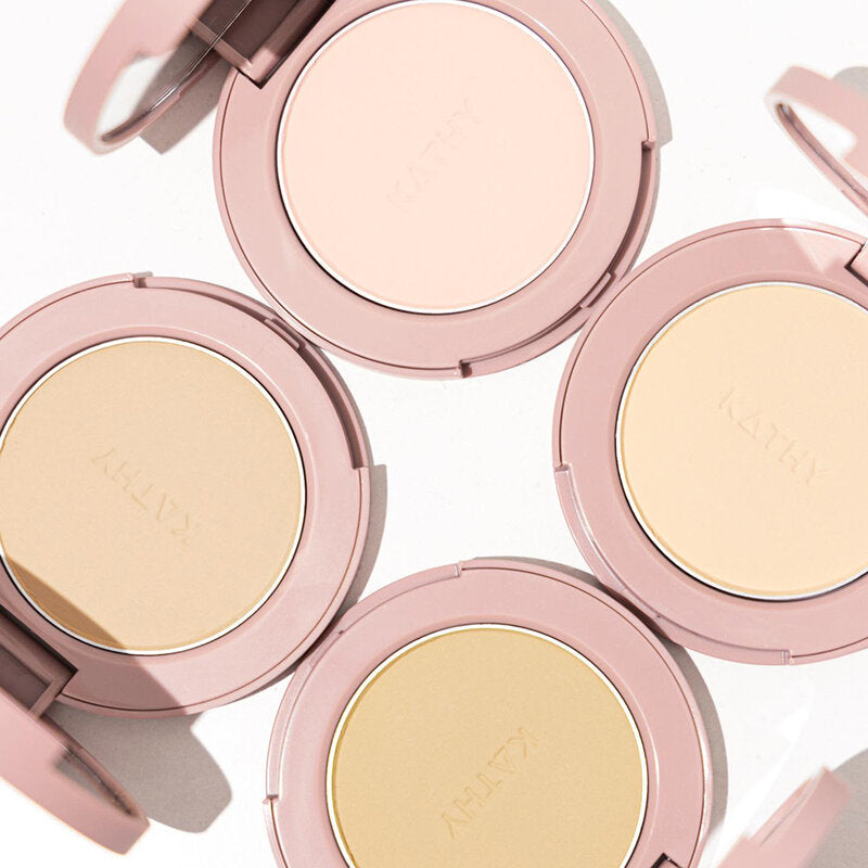 KATHY AMREZ Onstage Perfect Skin Powder 4g #01 Ivory