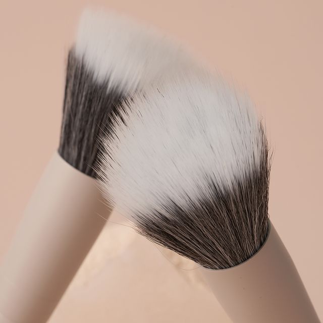 SUPERMOM Large Stippling Brush