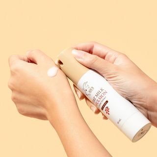 Sis's Goat Milk Emulsion X Global Extract