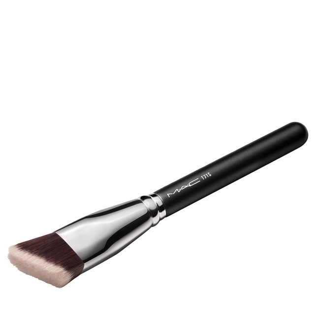 MAC 171S Wedge Foundation Brush 29.7g