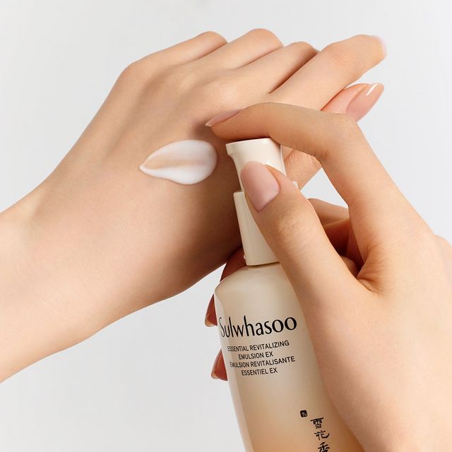 SULWHASOO Essential Revitalizing Emulsion Ex 125ml