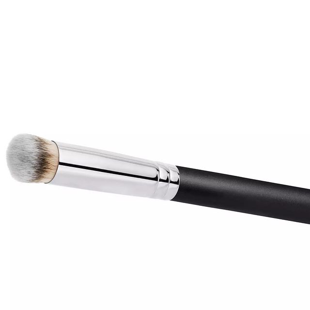 MAC 270S Concealer Brush