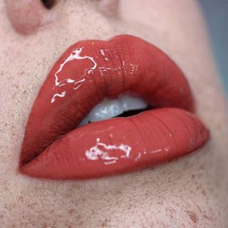 RUDE Honey Glazed Shine Lip Color