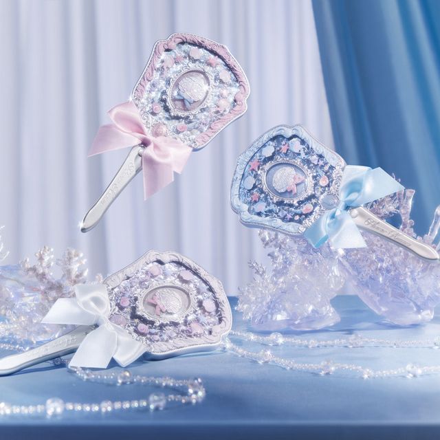 Flower Knows Shell's Jewel Collection Hand Held Mirror Pearly White